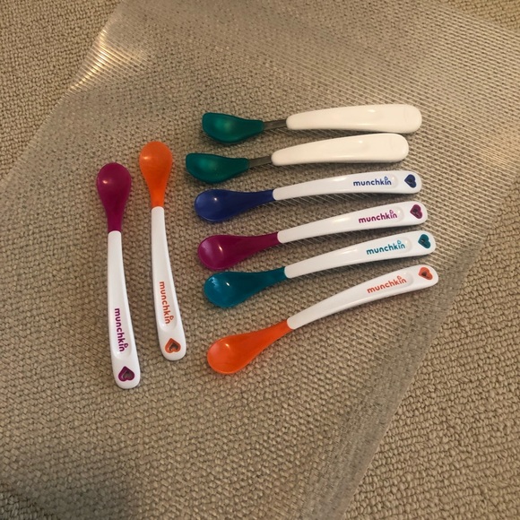 2/$15 Baby feeding spoons, IKEA green bib, bowl spoon and Sippy cup set. - Picture 2 of 3